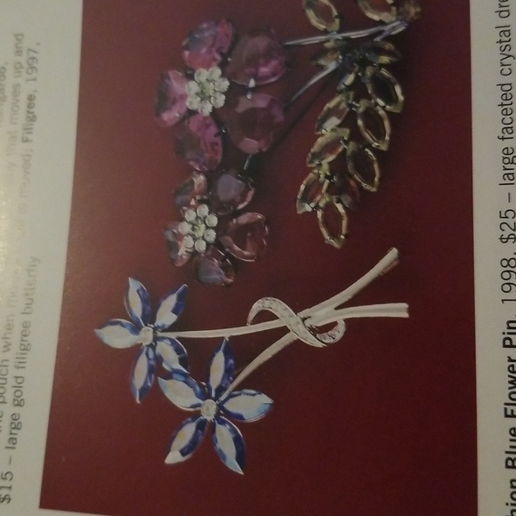 AVON 1998 "FASHION BLUE FLOWER PIN"  BLUE GLASS & SILVERTONE FLOWER BROOCH - Picture 4 of 4